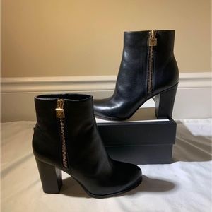 Micheal kors Blocked Heeled Ankle Boots